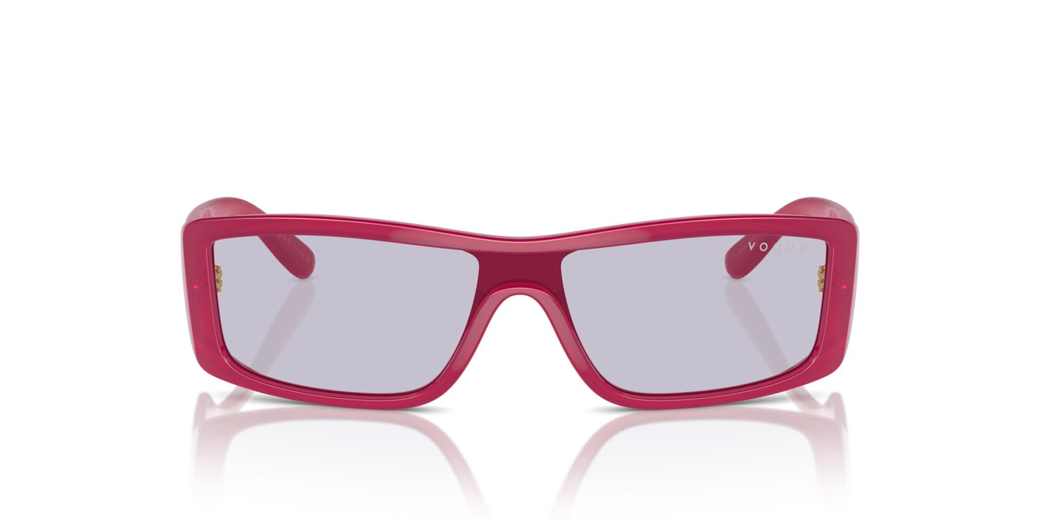 Occhiali da sole Vogue VO 5442SM (23091A) colore opal dark rose forma rettangolare lenti lilla