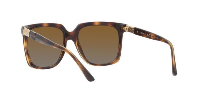 Occhiali da sole Vogue VO 5476SB (W656T5) colore havana scuro forma quadrato lenti polarizzata grigio sfumato marrone
