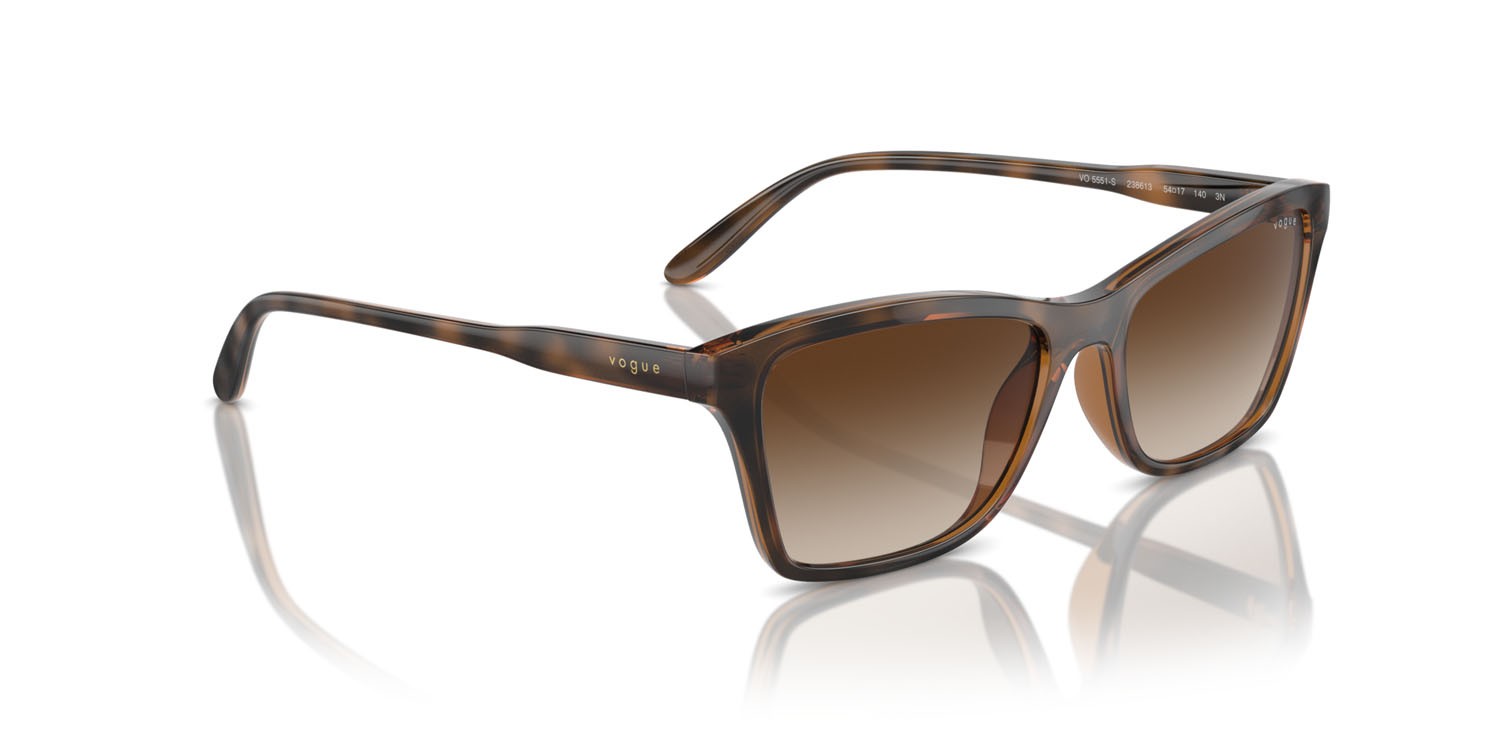Occhiali da sole Vogue VO 5551S (238613) colore top havana/marrone chiaro forma quadrato lenti marrone sfumato