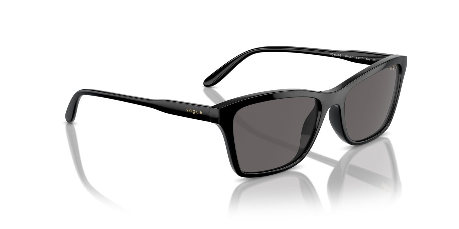 Occhiali da sole Vogue VO 5551S (W44/87) colore nero forma quadrato lenti nero/grigio fumo