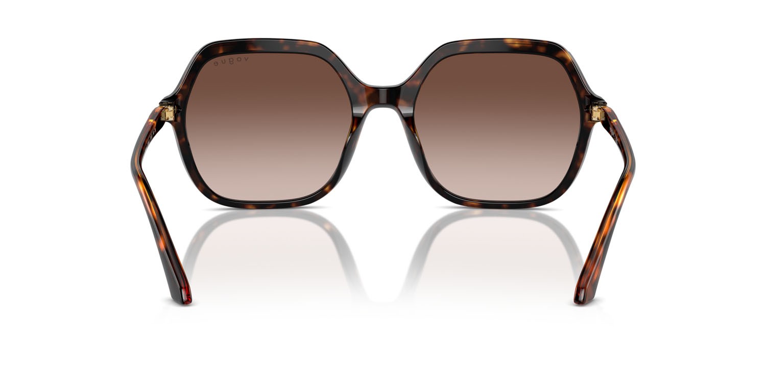 Sunglasses Vogue VO 5561S (W65613) color havana scuro shape square lenses marrone sfumato