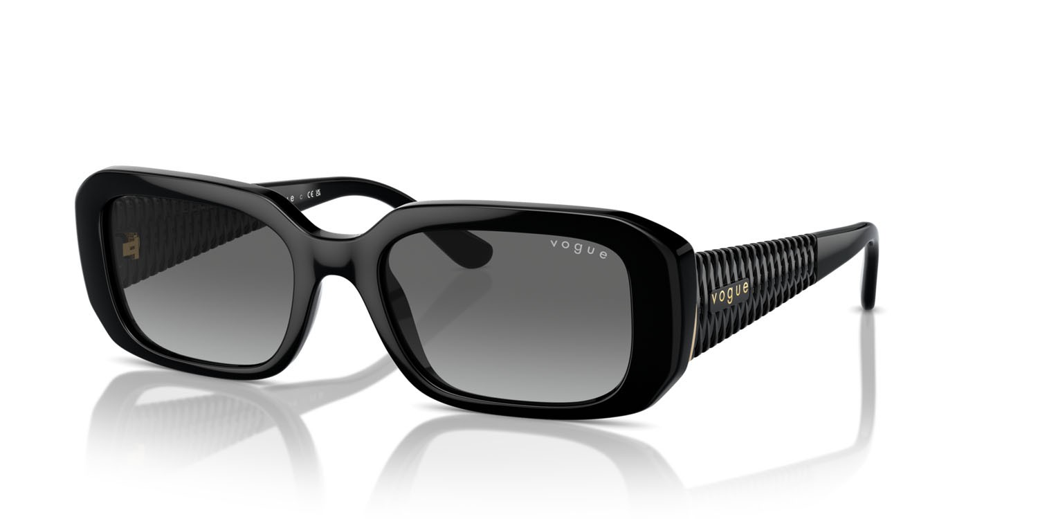 Occhiali da sole Vogue VO 5565S (W44/11) colore nero forma quadrato lenti sfumato grigio