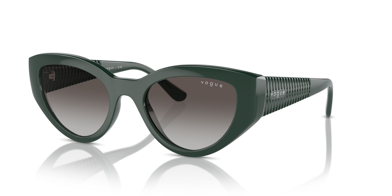 Occhiali da sole Vogue VO 5566S (31228G) colore verde scuro full forma cat eye lenti grigio sfumato nero