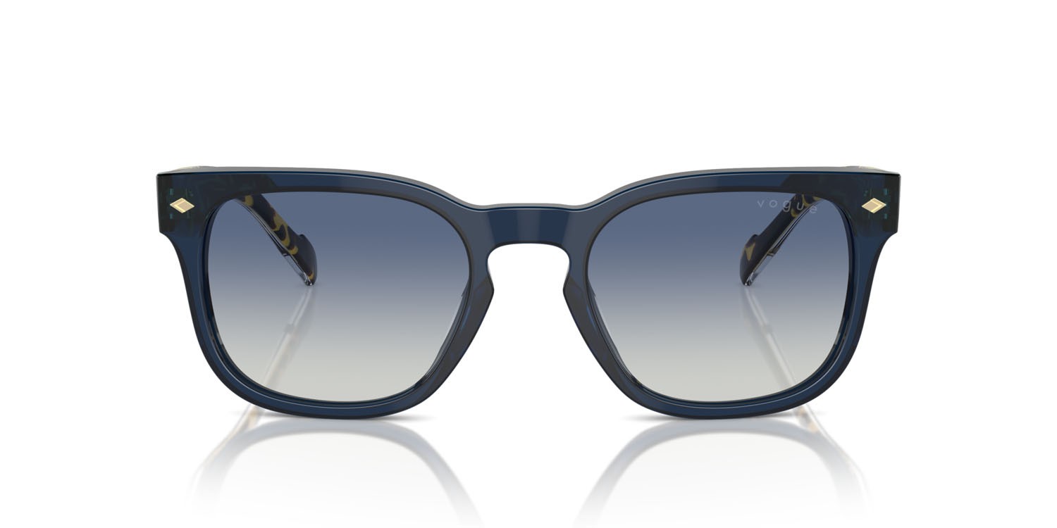 Occhiali da sole Vogue VO 5571S (31434L) colore blu trasparente forma quadrato lenti blu sfumato grigio