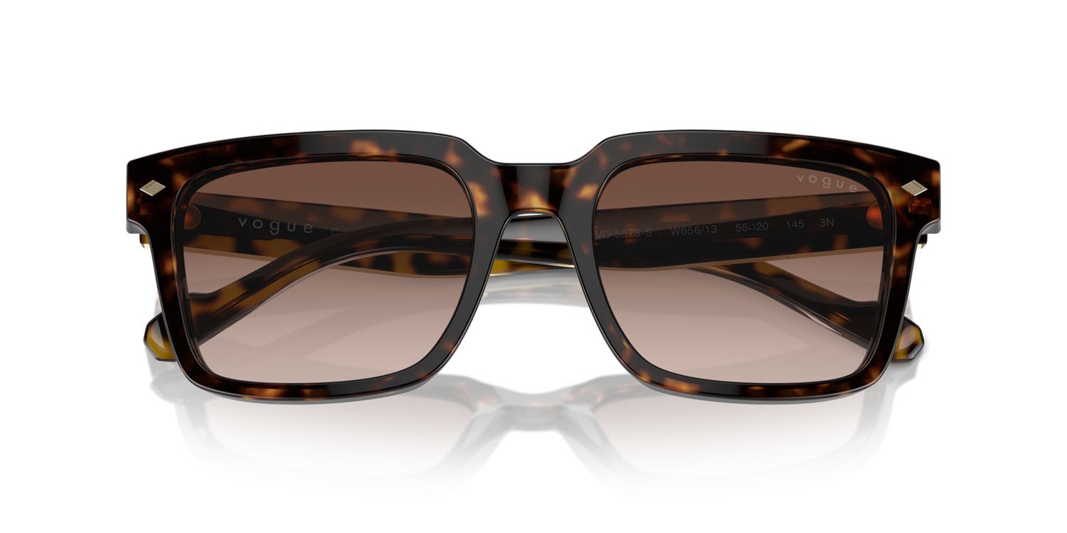Sunglasses Vogue VO 5573S (W65613) color havana scuro shape square lenses marrone sfumato