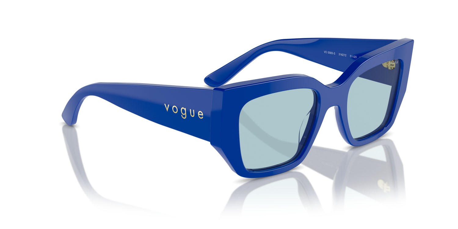 Sunglasses Vogue VO 5583S (316272) color blu pieno shape irregular lenses azzurro chiaro