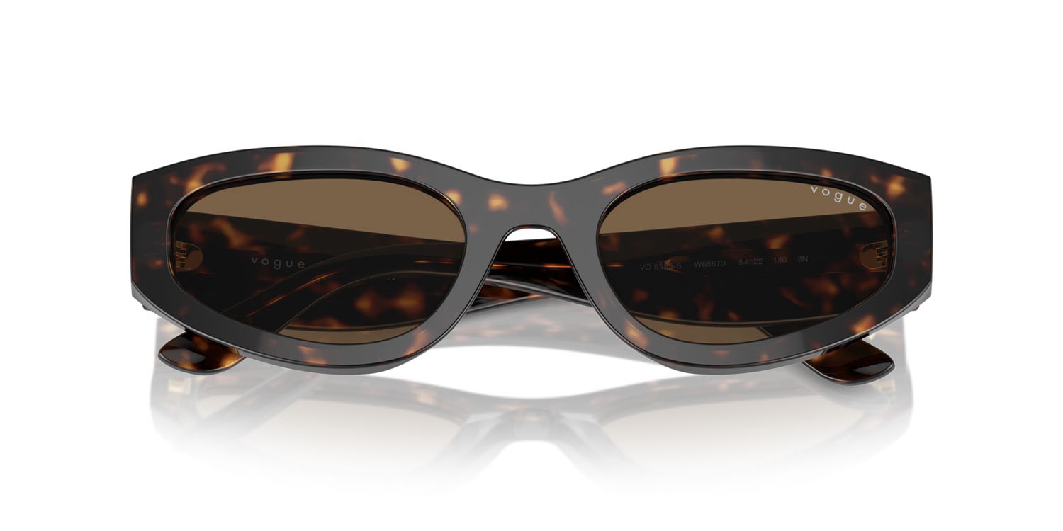 Sunglasses Vogue VO 5585S (W65673) color havana scuro shape irregular lenses marrone scuro