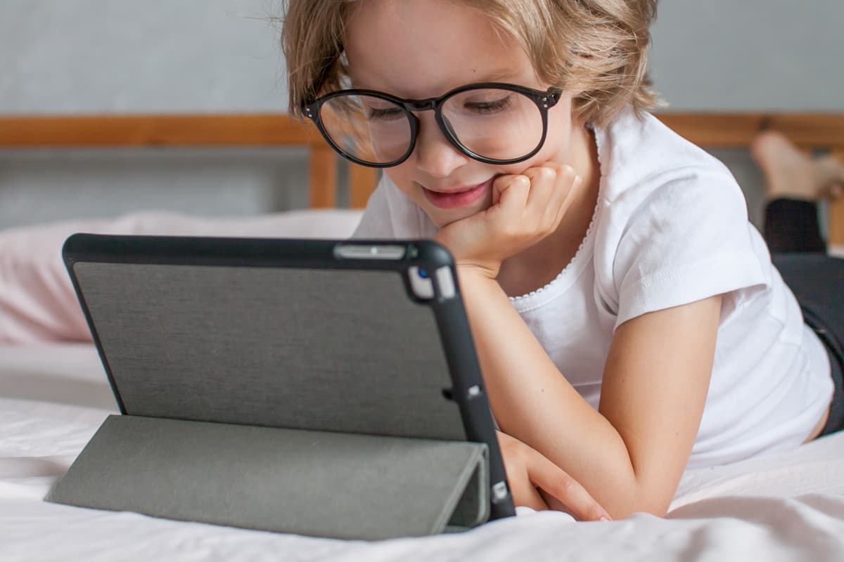 Lenti filtro uce blu: proteggi i tuoi occhi nell’era digitale